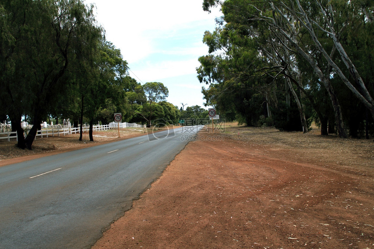 农村柏油公路