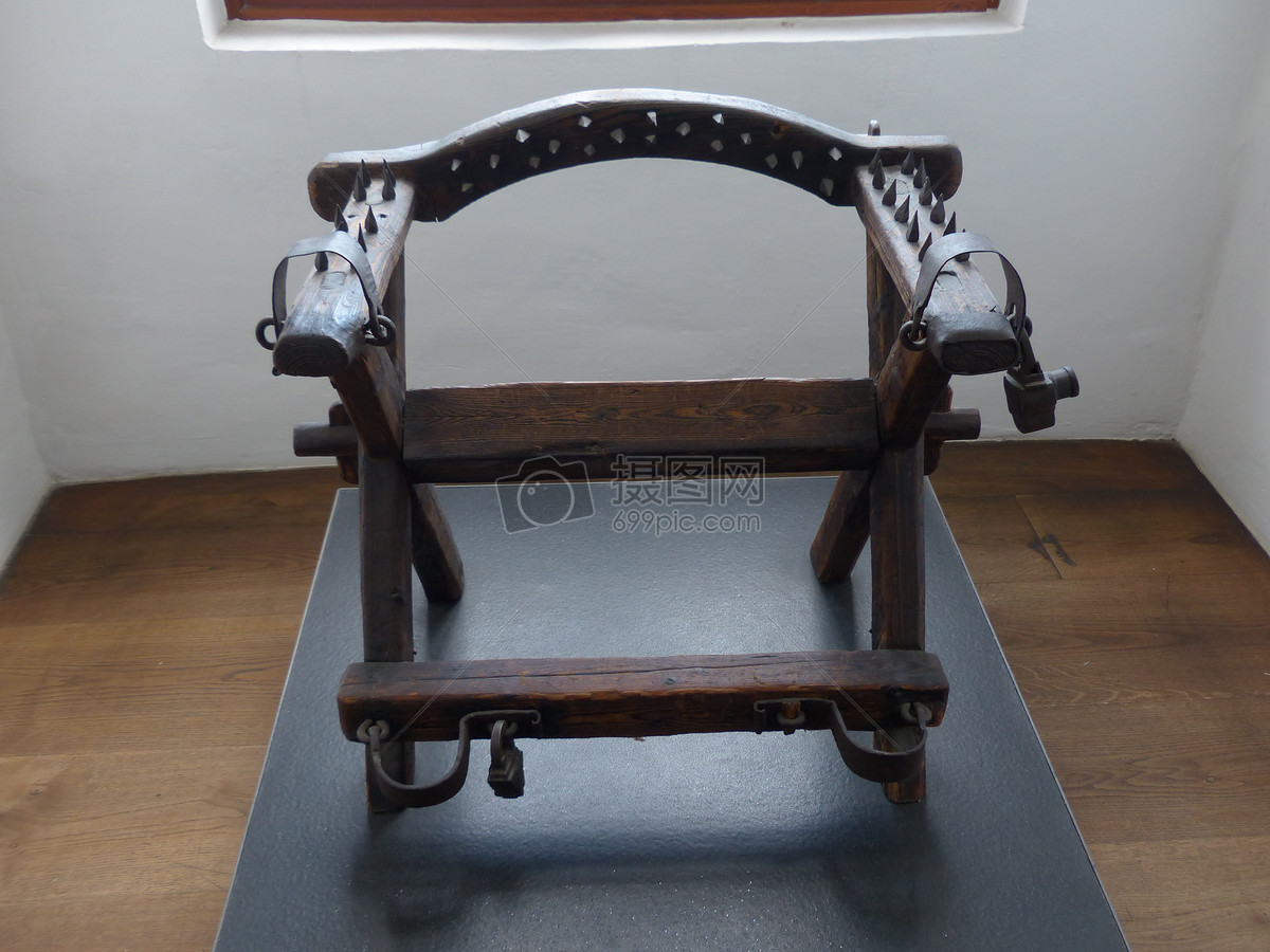 中世纪的酷刑椅子