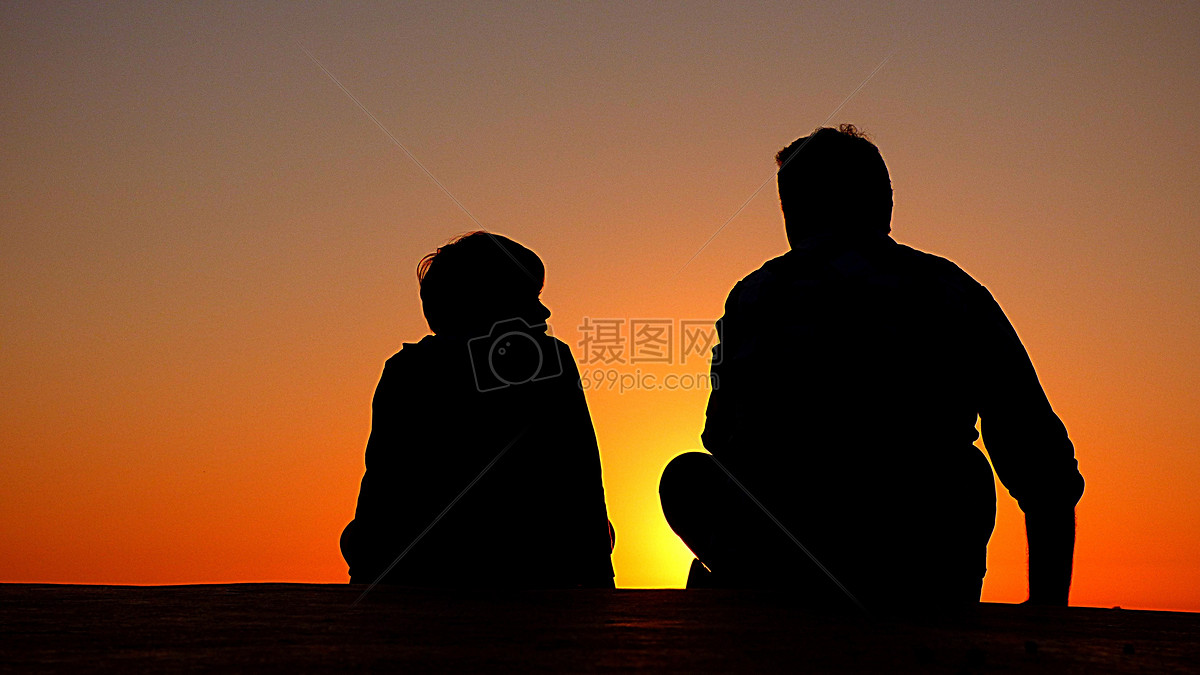 夕阳下的父子背影高清图片下载-正版图片100334710-摄
