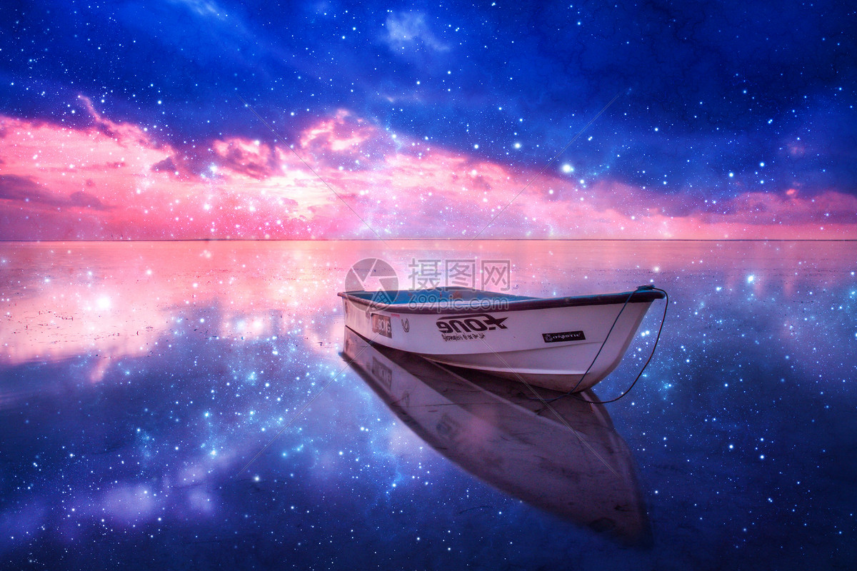 星空下的小船
