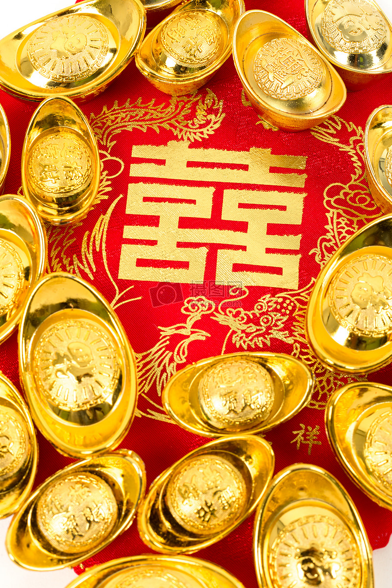 结婚喜庆嫁妆元宝红布排列