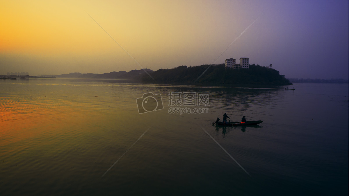 照片 自然风景 江面和夕阳.