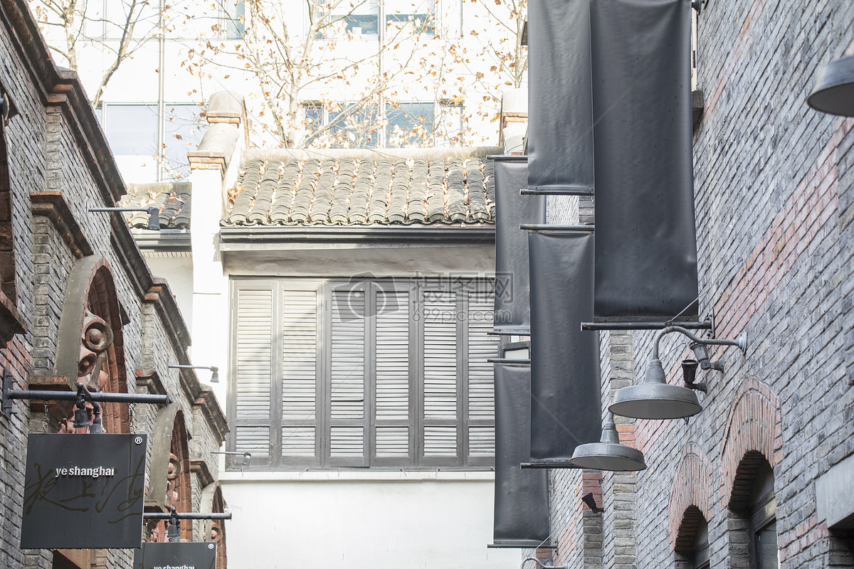 我眼中的上海-石库门里的老居民|摄影|游记|大旗视觉 - 原创作品 - 站酷 (ZCOOL)