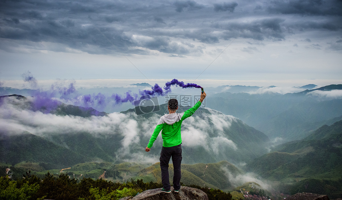 照片 自然风景 攀登高峰的胜利者.jpg 1200_704