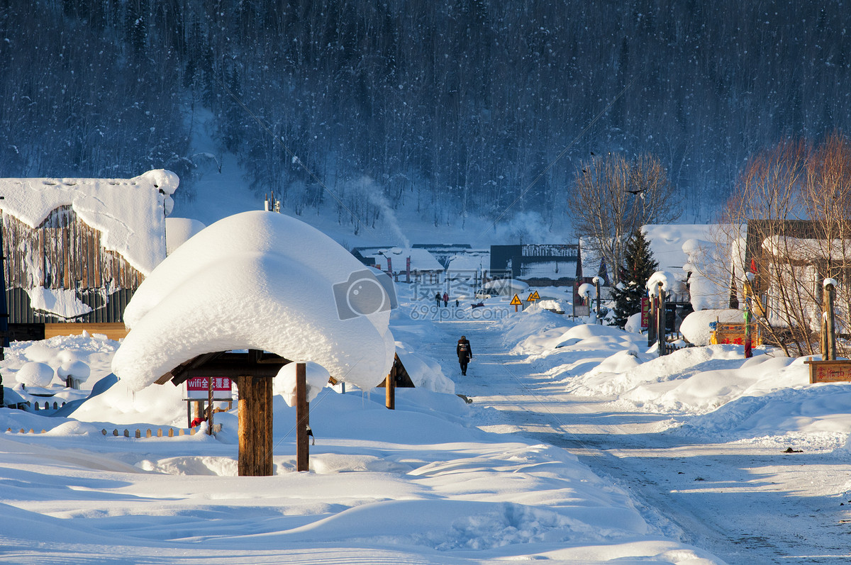 大雪中的村庄图片,村庄雪景图片,被大雪覆盖的农村村庄_大山谷图库
