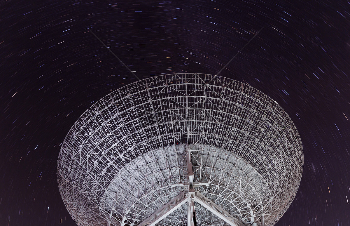 星轨天文台夜景宇宙