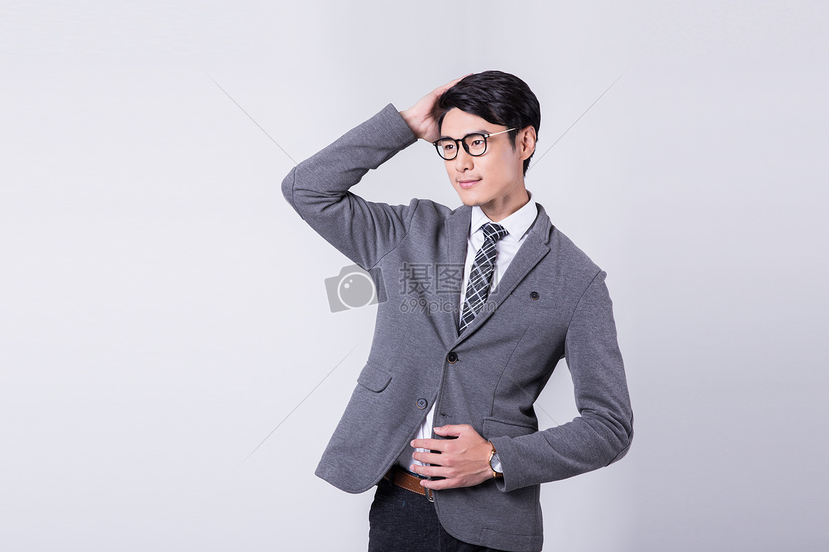 商务白领整理服装着装西装衣领