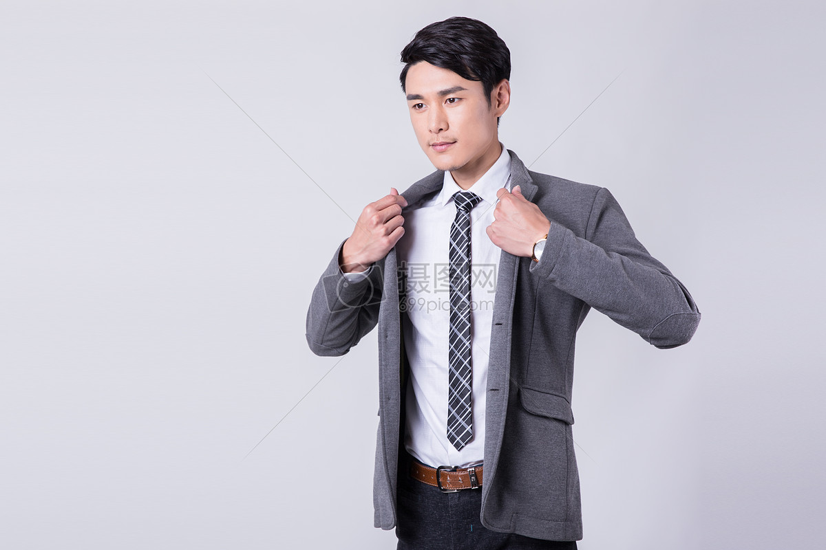 商务白领整理服装着装西装衣领