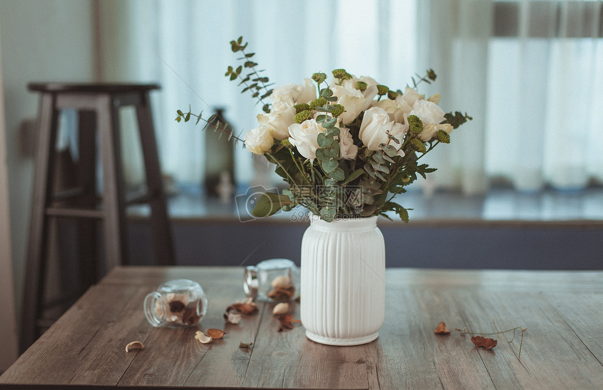客厅放什么植物最吉祥,最适合放客厅的十种花,客厅招财植物_大山谷图库