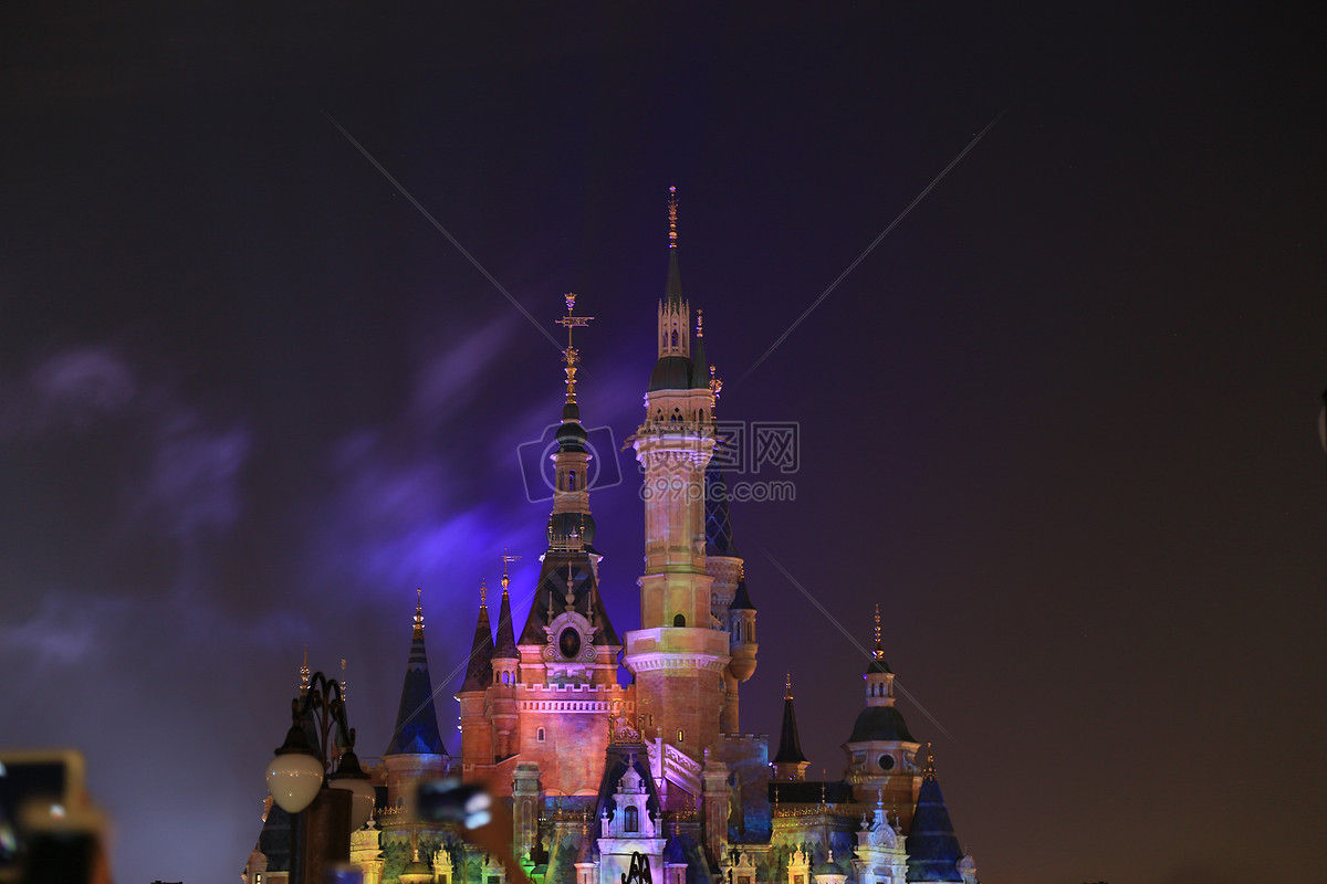 迪士尼城堡夜景