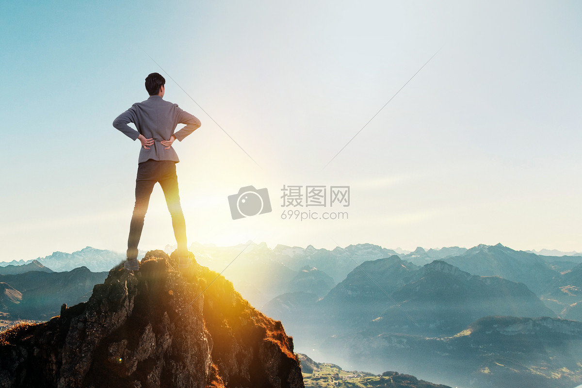商务男士顶端