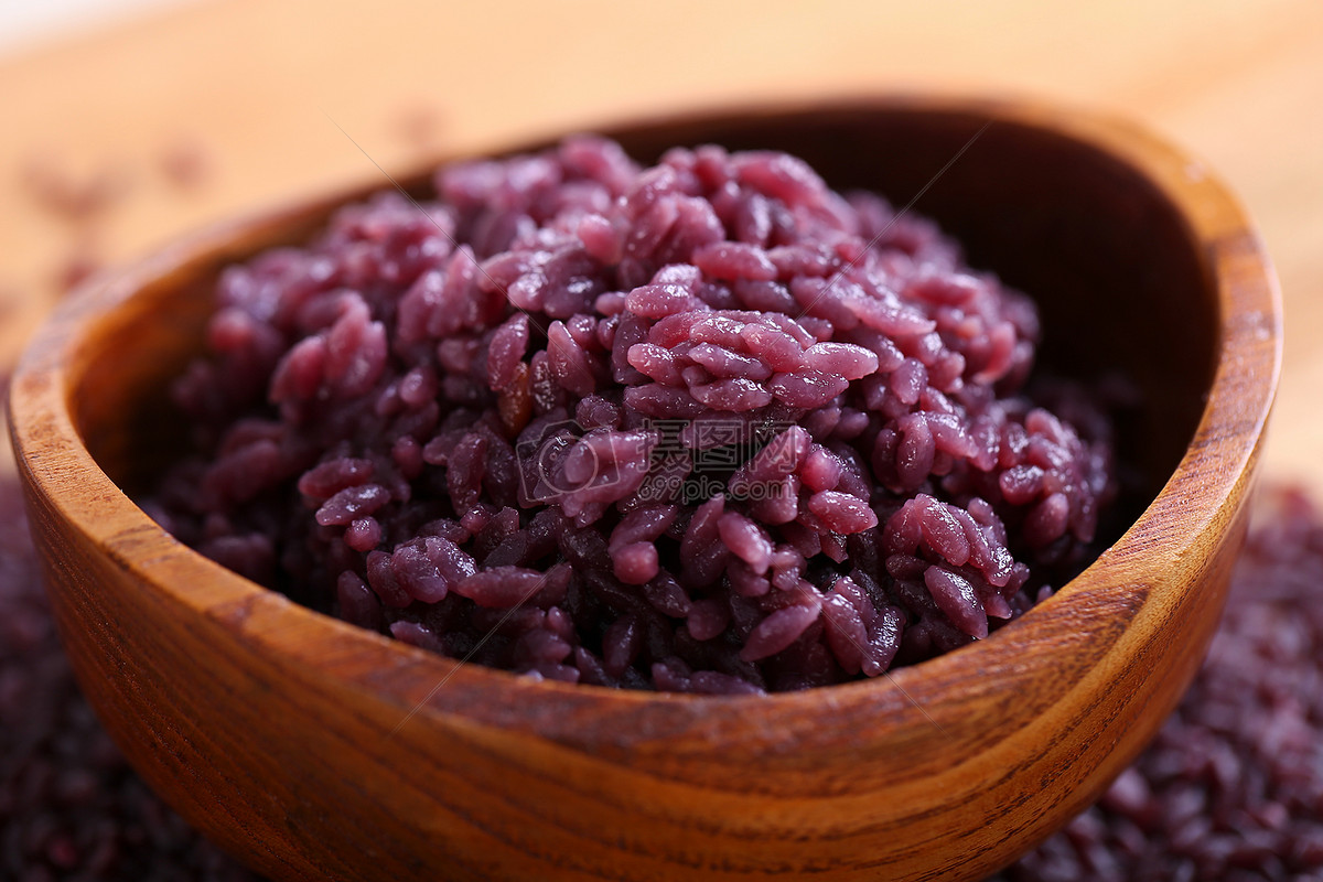 紫米饭团的做法_【图解】紫米饭团怎么做如何做好吃_紫米饭团家常做法大全_苗妈小厨_豆果美食