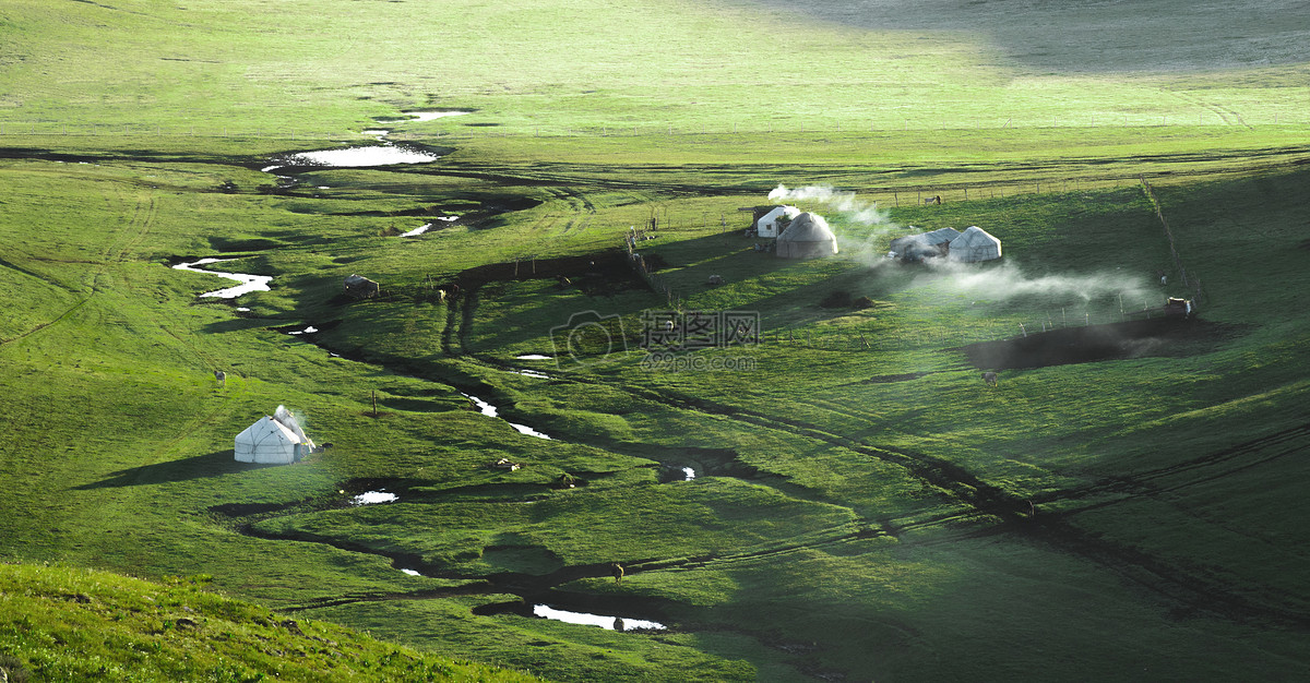 照片 自然风景 动物园 新疆喀拉峻草原晨光炊烟.