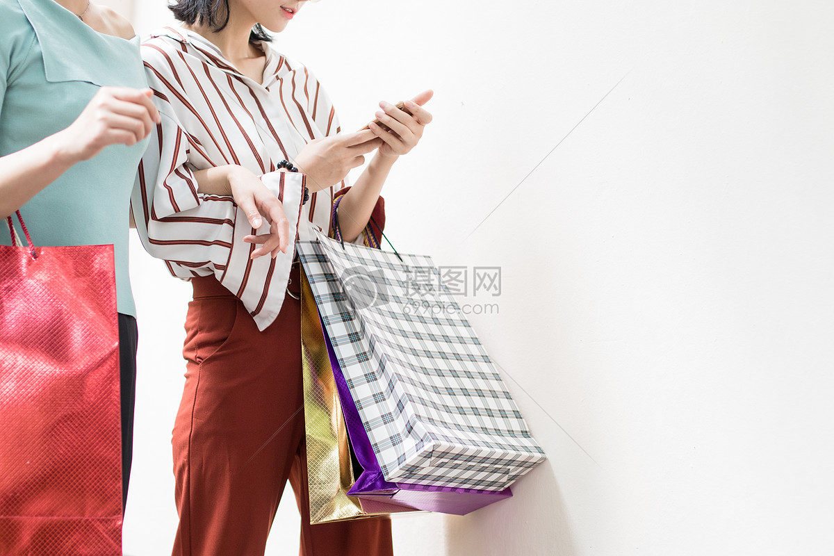 女人买衣服素材-女人买衣服图片-女人买衣服素材图片下载-觅知网