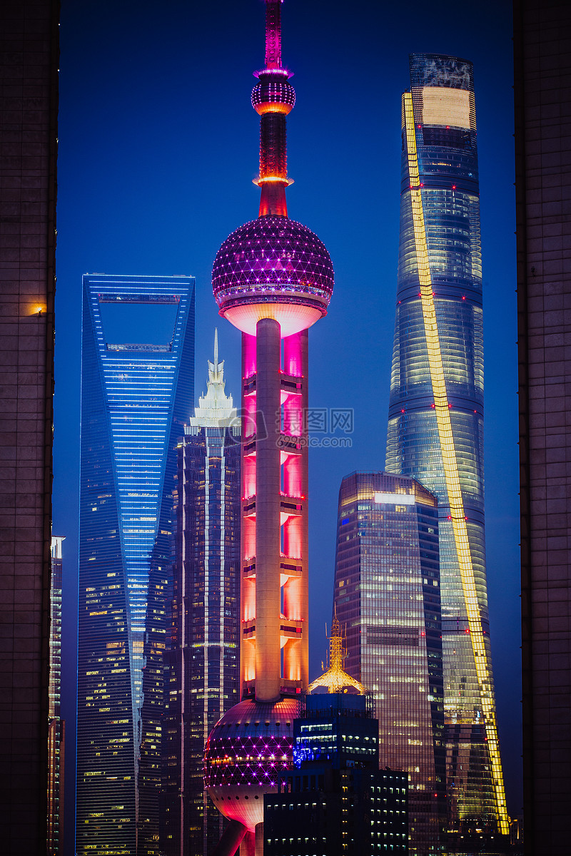 上海陆家嘴彩色三件套建筑夜景