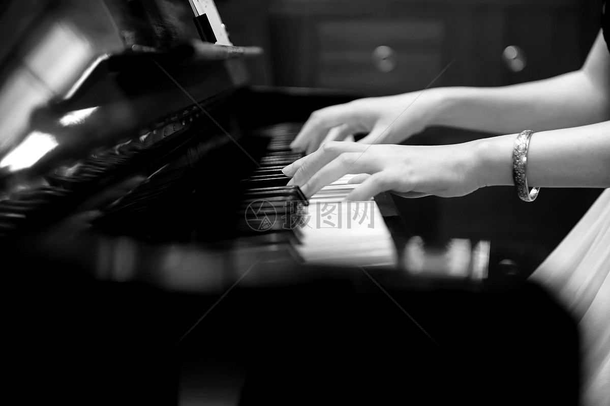 彈鋼琴的手圖片素材-JPG圖片尺寸6016 × 4016px-高清圖片500599908-zh.lovepik.com
