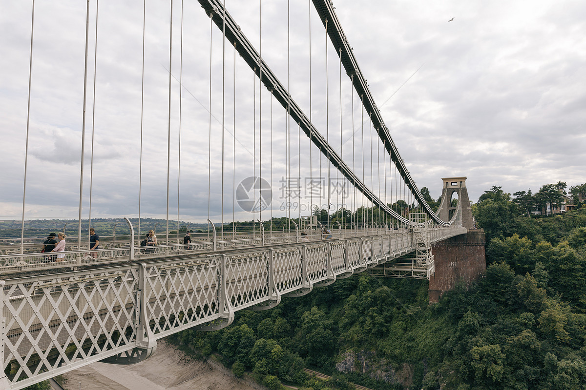clifton suspension bridge斜拉索桥
