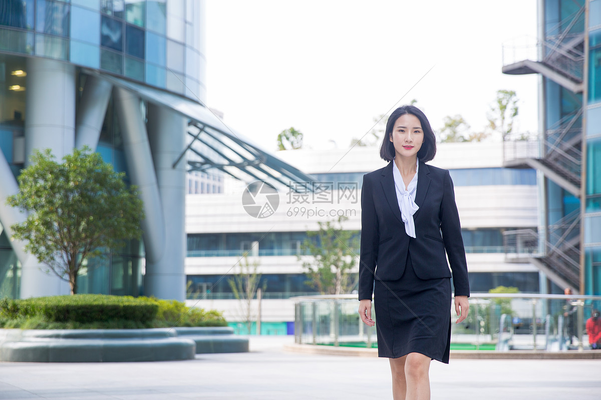 办公场所商务女性形象照