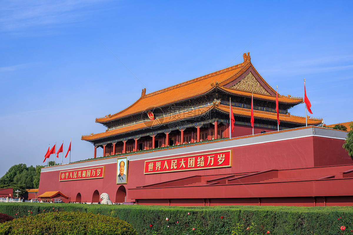 【携程攻略】北京天安门广场景点,天安门广场位于北京市中心的中轴线上，北起天安门，南至正阳门，东起…