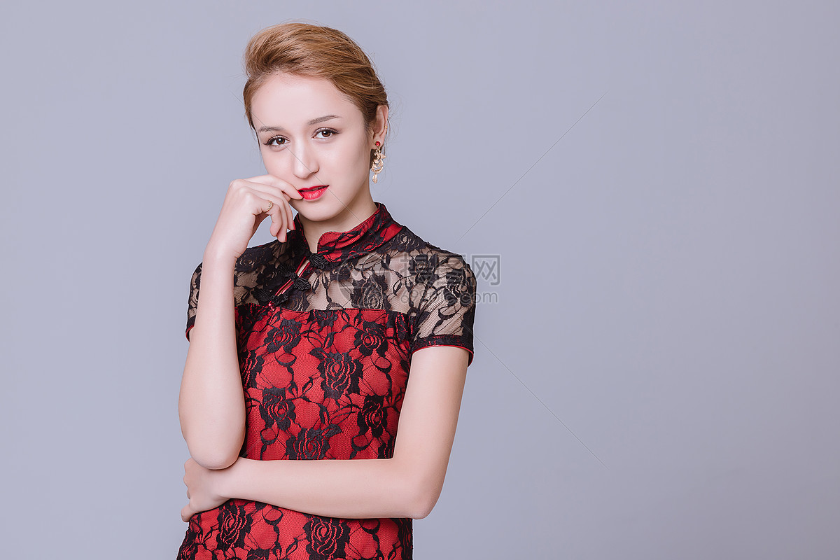端庄大方旗袍美女模特
