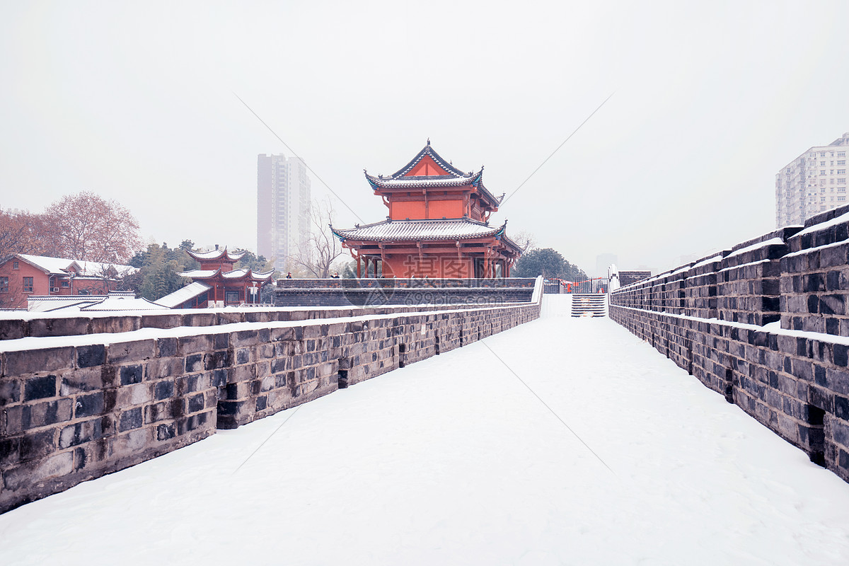 武汉黄鹤楼城墙雪景