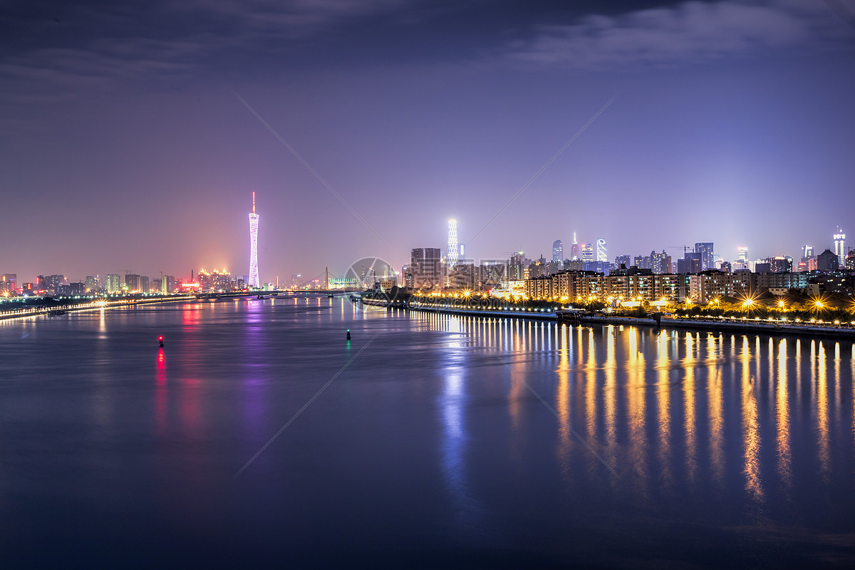【携程攻略】广东珠江夜游景点,广州的珠江夜游票价都在50以内，还是很亲民的。以前没有广州塔的时候…