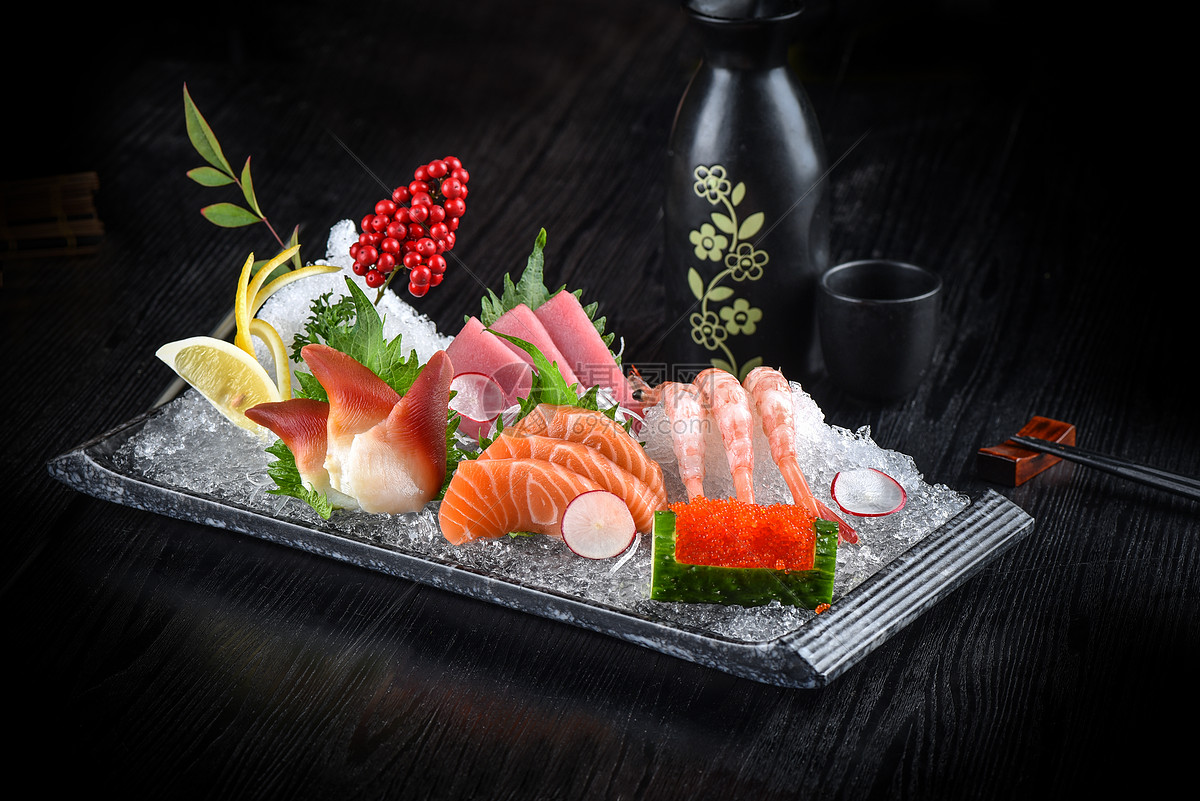 日式料理生鱼片高清图片下载-正版图片500816235-摄