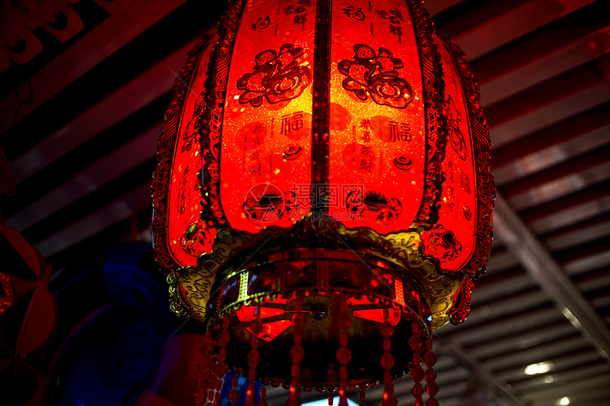 寓意幸福和团圆的春节灯笼，中国 (© d3sign/Moment/Getty Images)
