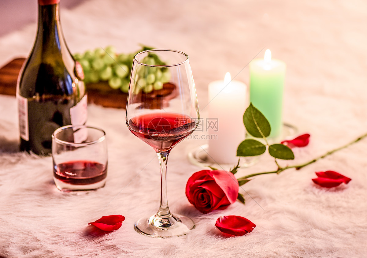 浪漫的红酒蜡烛和玫瑰-蓝牛仔影像-中国原创广告影像素材