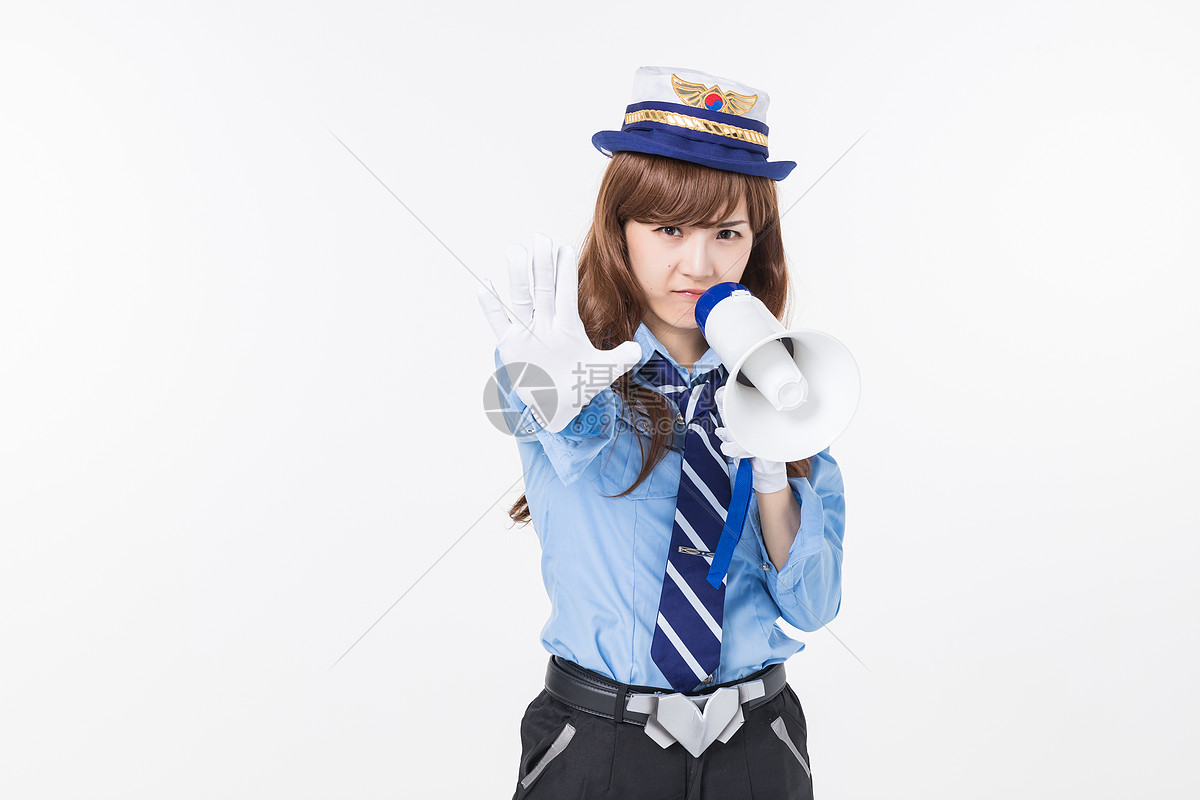 二次元女警拿喇叭喊话动漫美少女人物