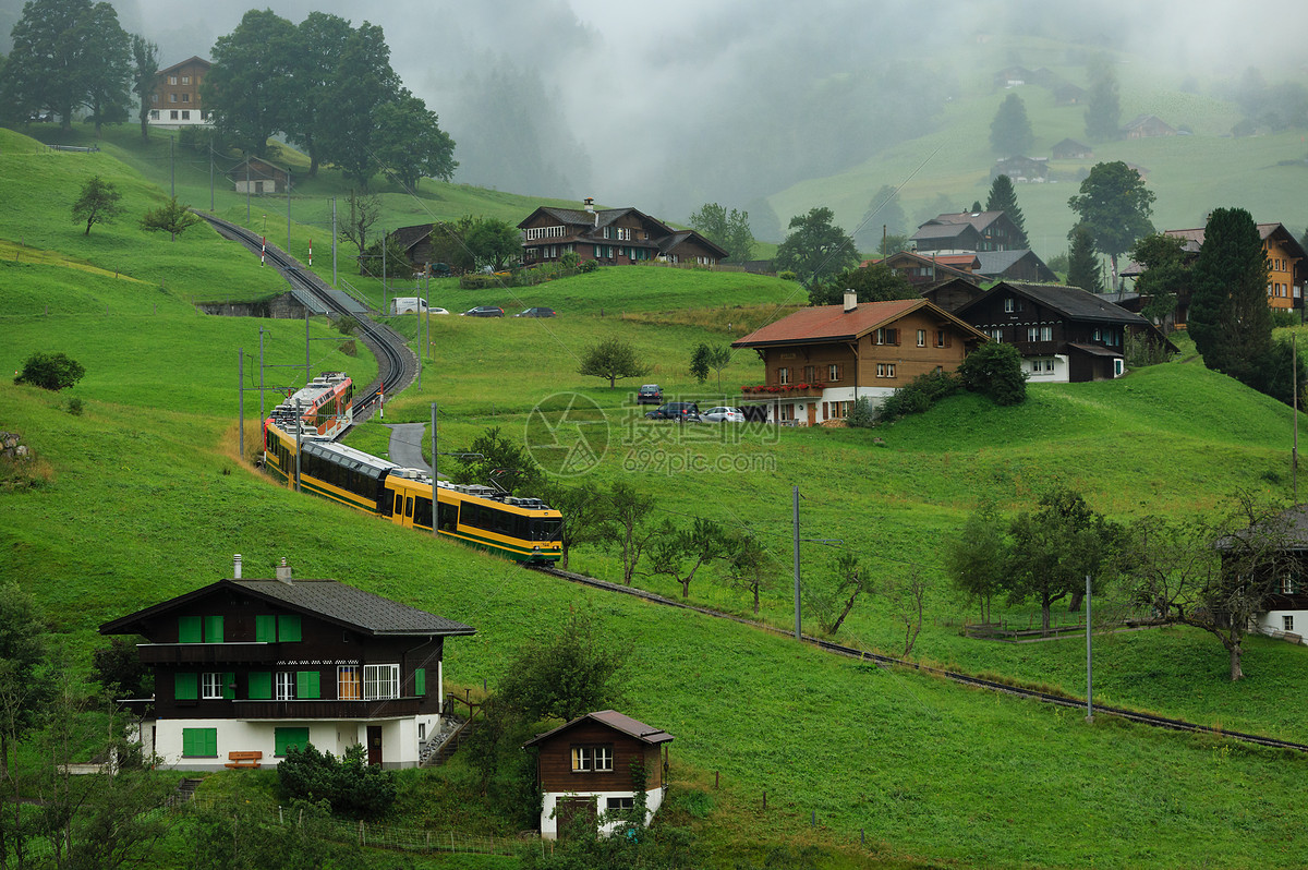 劳特布龙嫩山谷，瑞士阿尔卑斯山 (© Leonid Andronov/Getty Images)