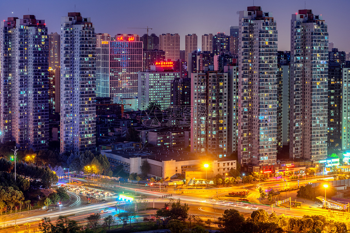 武汉金融街黄昏夜景高清图片下载-正版图片500543824-摄图网