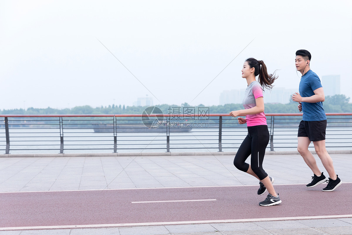 运动男女户外跑步锻炼健身图片素材_免费下载_jpg图片