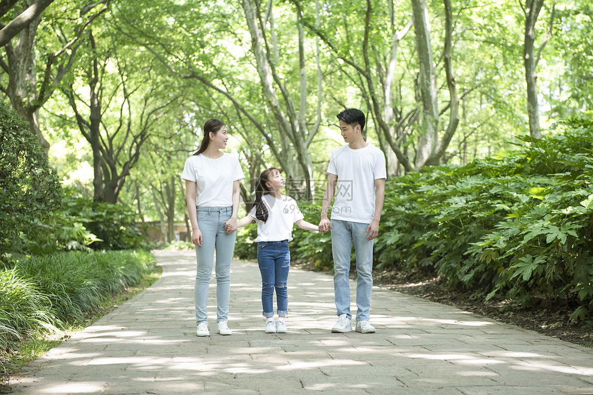 家庭亲子户外游玩图片素材_免费下载_jpg图片格式_VRF高清图片500915088_