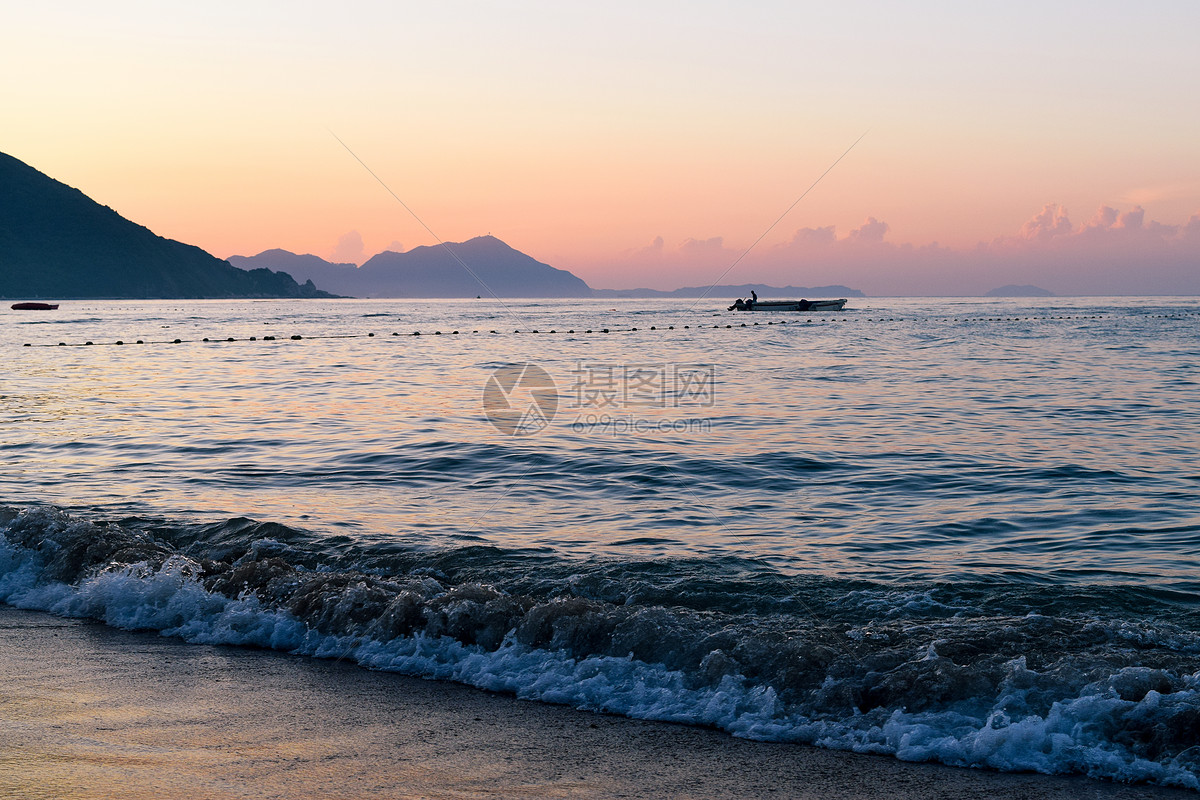 深圳大梅沙海滩黎明破晓