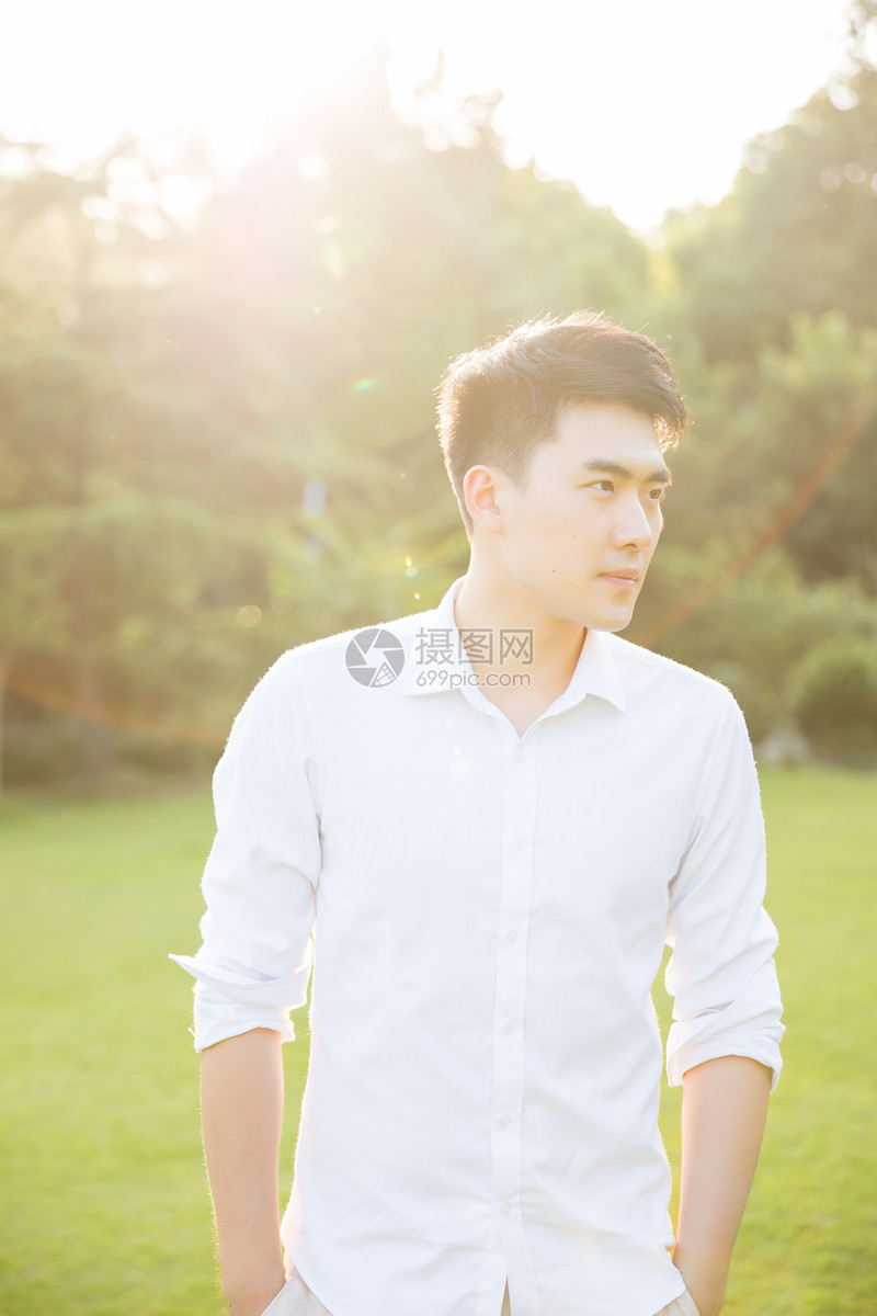 图片 照片 人物情感 帅气的男人.