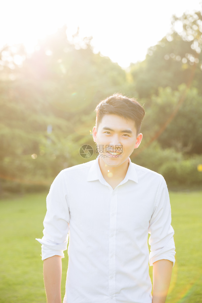 图片 照片 人物情感 帅气的男人.