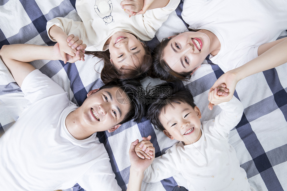 中国幸福一家人图片大全-中国幸福一家人高清图片下载-觅知网