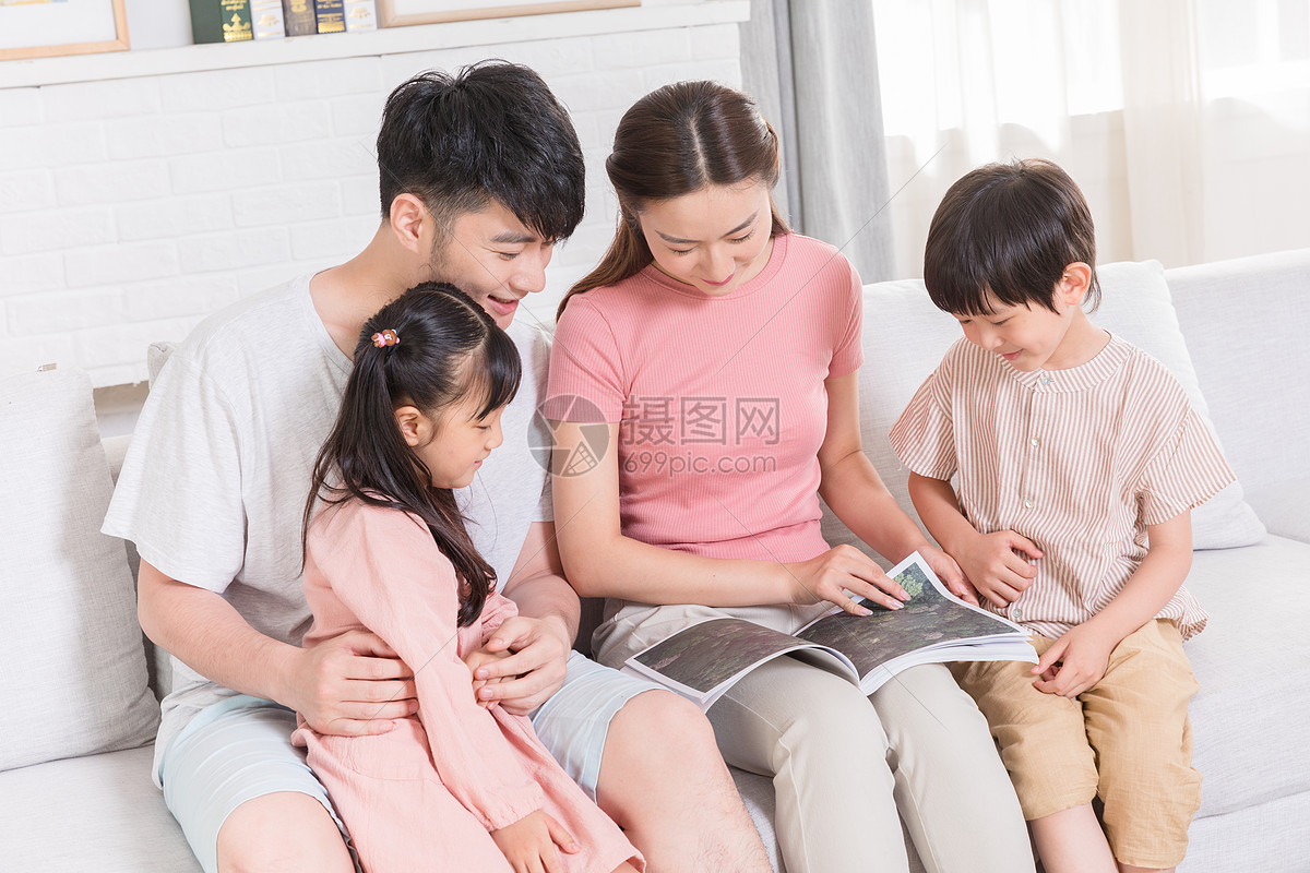 家庭教育陪伴儿童阅读