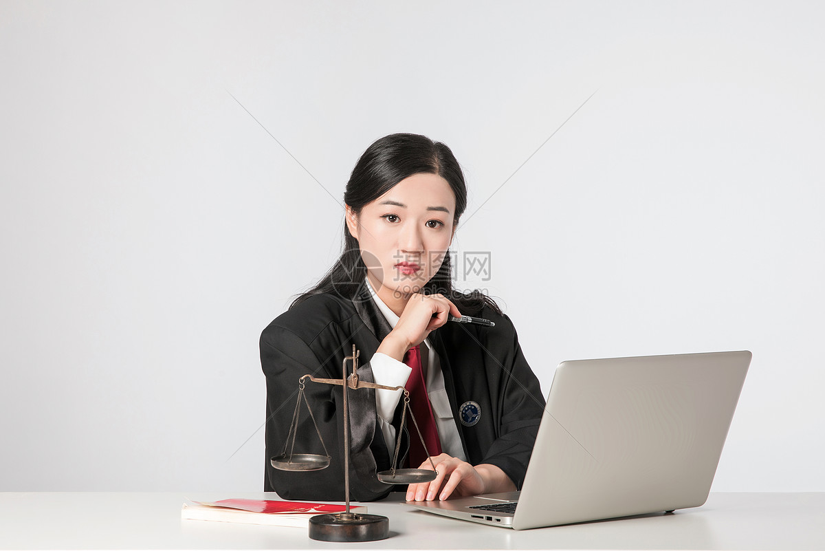 女律师成功人士看书