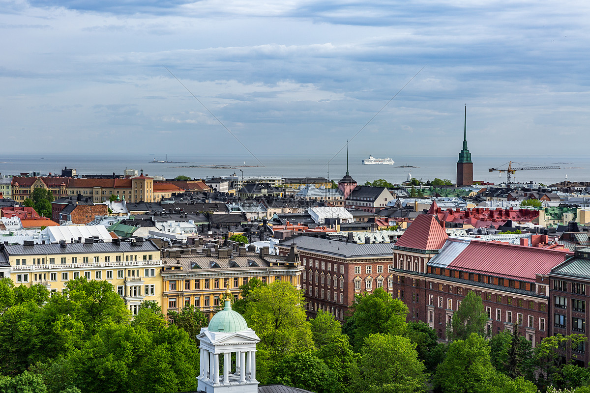 俯瞰芬兰赫尔辛基城市风光
