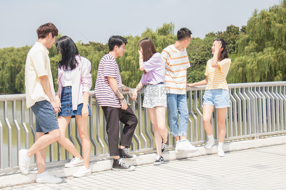 男生女生校园青春