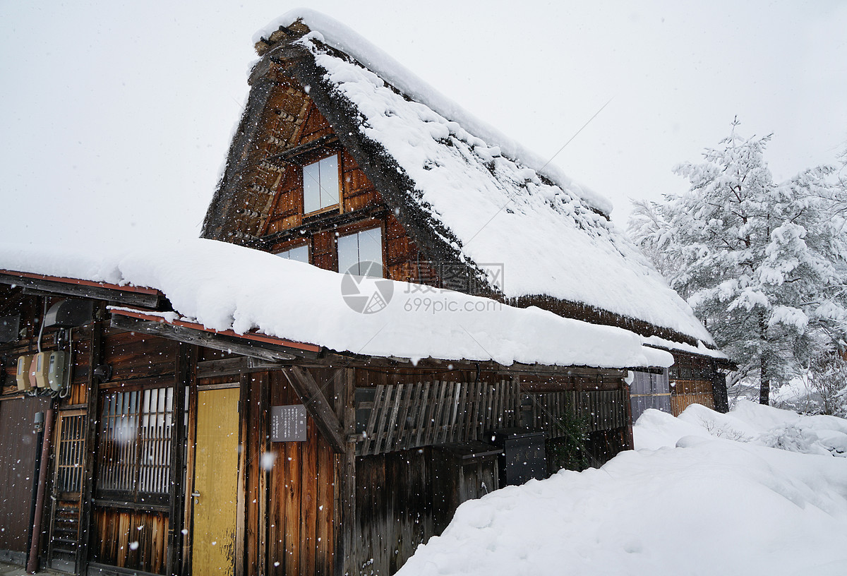日本白川乡雪景