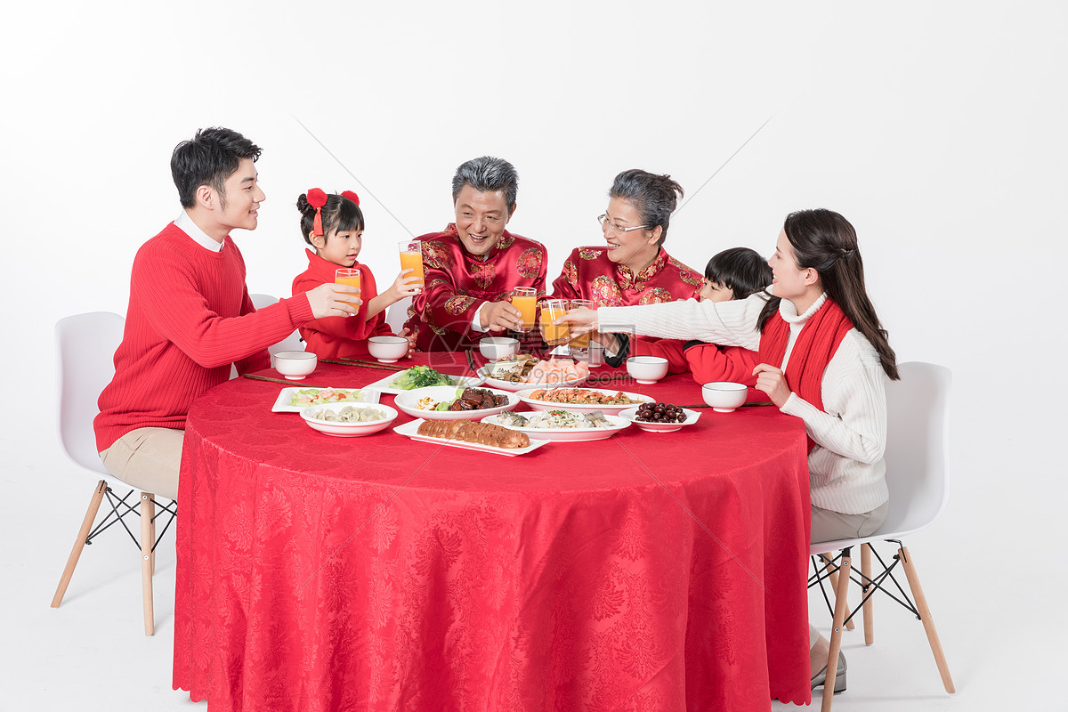 新年家庭年夜饭