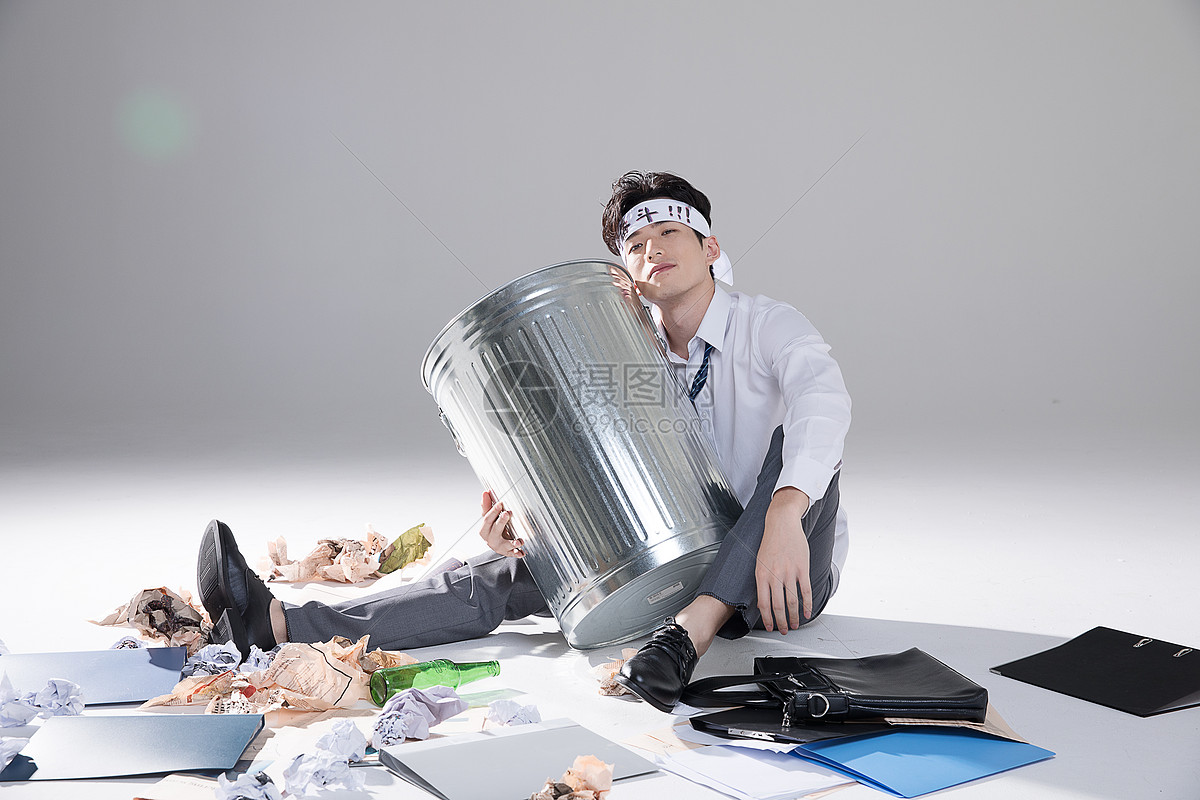 图片 照片 商业办公 忙碌工作压力大的男性白领.