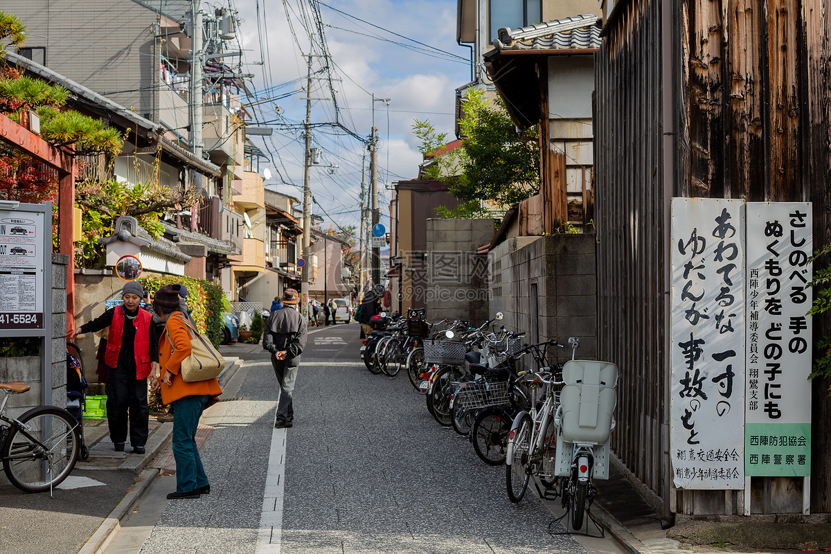 气质出众的热裤妩媚美女，日本街拍[RK·471rf] - 免费·街拍图片 - 第一街拍网