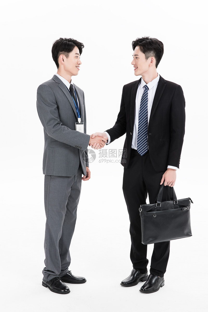 花瓣 举报 标签: 商务人像应聘求职男性职场面试应聘成功握手的男性