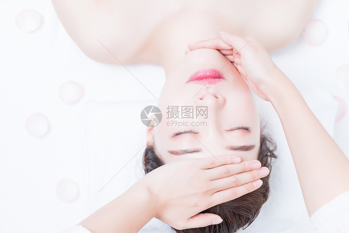 照片 人物情感 女性美容脸部护肤.jpg