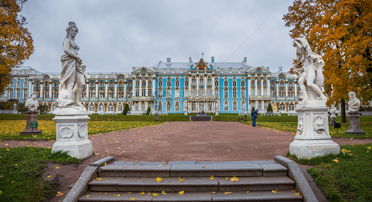 圣彼得堡著名旅游景点叶卡捷琳娜宫与花园秋景