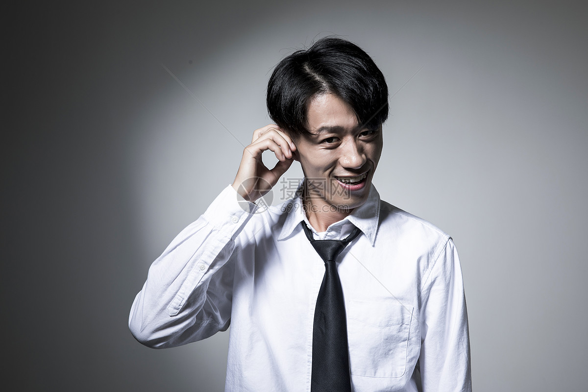 商务男性开心高兴